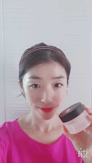 라이징스타 화이트 토마토 브이크림 — 4.33점을 준 리뷰어가 2018년 8월 올린 사용 사진