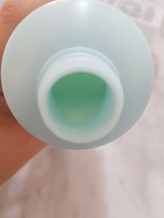 셀리본 하수오 내츄럴 프리벤션 탈모관리 샴푸 300ml — 5점을 준 리뷰어가 2019년 11월 올린 사용 사진