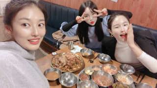 [동네맛집족발] 4개 족발 중 택1 — 4점을 준 리뷰어가 2019년 12월 올린 사용 사진
