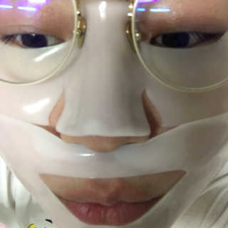 더멀메트릭스스킨케어 더멀매트릭스 스킨케어 마스크팩 — 5점을 준 리뷰어가 2018년 6월 올린 사용 사진