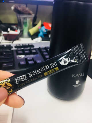 넥스트비티 왕혜문 퓨어 보이차 100 골드라벨 — 4.33점을 준 리뷰어가 2017년 12월 올린 사용 사진