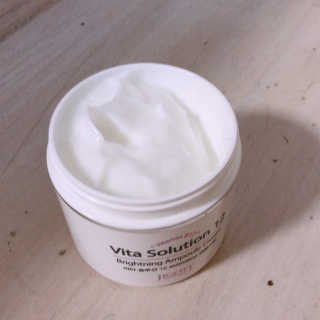 지고트 비타솔루션12 브라이트닝 앰플 크림 100ml — 5점을 준 리뷰어가 2019년 6월 올린 사용 사진