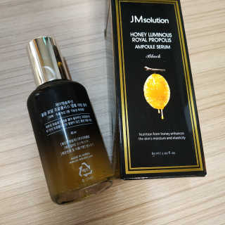 JM솔루션 꿀광 로얄 프로폴리스 앰플 세럼 블랙 — 5점을 준 리뷰어가 2018년 12월 올린 사용 사진