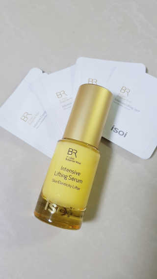 아이소이 불가리안 로즈 인텐시브 리프팅 세럼 20ml 탄력세럼 — 4.67점을 준 리뷰어가 2018년 5월 올린 사용 사진