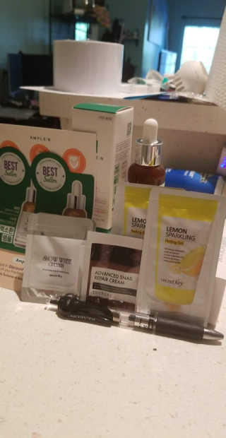앰플엔 AMPLEN VC SHOT AMPOULE — 5점을 준 리뷰어가 2019년 8월 올린 사용 사진