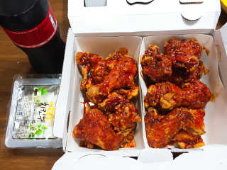 [치킨마루]-  빠사칸레드 + 콜라 500ml — 4.5점을 준 리뷰어가 2019년 5월 올린 사용 사진