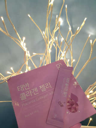 네츄럴굿띵스 태반 콜라겐 젤리 15포 — 5점을 준 리뷰어가 2018년 11월 올린 사용 사진