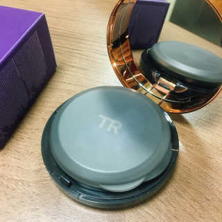 TR타임레볼루션 [TR] 더블 앰플 쿠션 파운데이션 LX — 5점을 준 리뷰어가 2019년 11월 올린 사용 사진