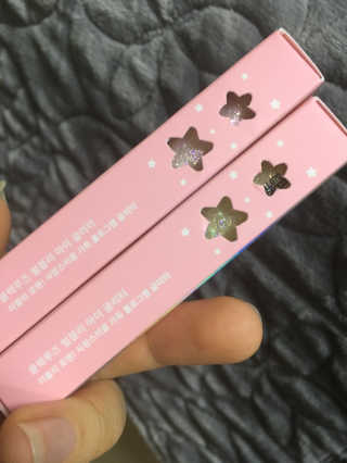 [블랙루즈] 펄블리 아이 글리터 2종 — 5점을 준 리뷰어가 2019년 1월 올린 사용 사진