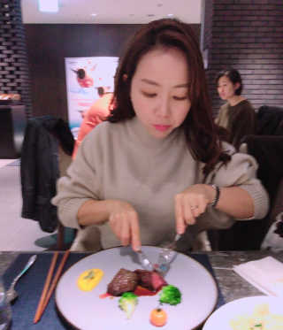 뷔페G [뷔페 G 글래드호텔 강남코엑스센터점] 2인 식사권 — 4.67점을 준 리뷰어가 2019년 1월 올린 사용 사진