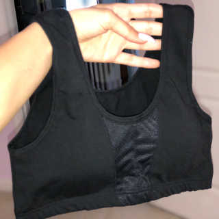 크리비아 Clivia Padded Yoga Sports Bra — 4.33점을 준 리뷰어가 2018년 7월 올린 사용 사진