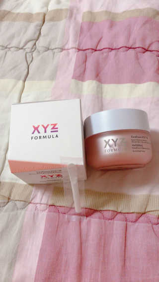 XYZ FORMULA 워터폴 라인 세라크라운 메모리 크림 — 4.67점을 준 리뷰어가 2018년 2월 올린 사용 사진