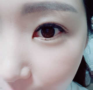 우드버리 1.5mm 스키니 젤 아이라이너 — 5점을 준 리뷰어가 2019년 5월 올린 사용 사진