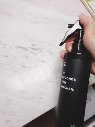 PEACE MOMENT 피스모먼트 인세컨즈포키친 320mL 천연살균소독제 — 5점을 준 리뷰어가 2019년 2월 올린 사용 사진