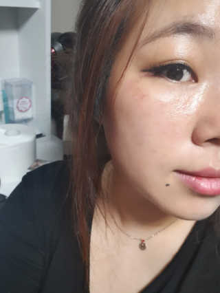 지고트 미네랄 UV 스네일 쿠션 리필포함 — 5점을 준 리뷰어가 2019년 8월 올린 사용 사진