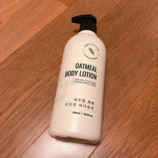 (주)에네스티 내추럴 촉촉  오트밀 바디로션 500ml — 5점을 준 리뷰어가 2019년 8월 올린 사용 사진
