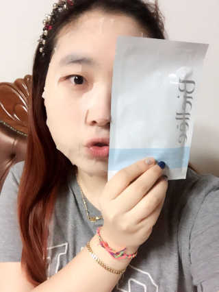 비엘리 브라이트닝&모이스처라이징 앰플 마스크 — 3.5점을 준 리뷰어가 2016년 12월 올린 사용 사진