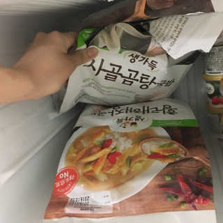 [풀무원] 사골곰탕국밥 황태해장국밥 — 5점을 준 리뷰어가 2018년 6월 올린 사용 사진