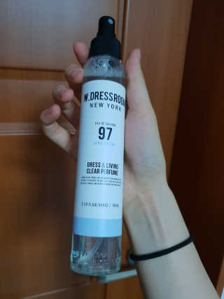 더블유드레스룸 드레스퍼퓸 150ml — 4.33점을 준 리뷰어가 2018년 8월 올린 사용 사진