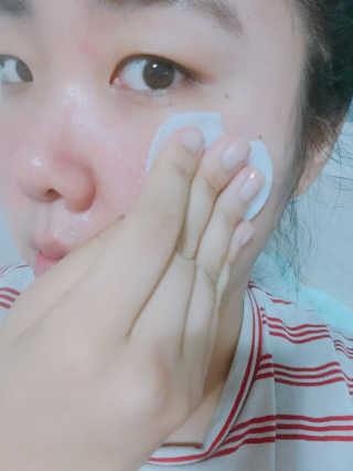 나이팅게일-토닝 필링패드 허니 — 3.67점을 준 리뷰어가 2017년 8월 올린 사용 사진