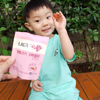 락토조이 구미젤리 복숭아맛 — 5점을 준 리뷰어가 2019년 6월 올린 사용 사진