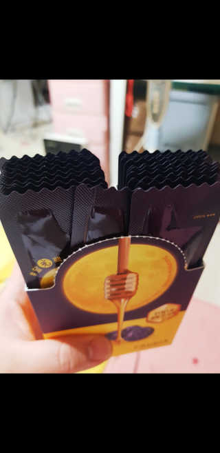 [후르디아] 블루베리 허니 오버나이트 마스크 달광팩 — 5점을 준 리뷰어가 2019년 10월 올린 사용 사진