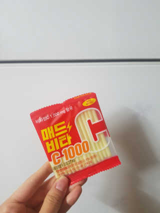 매드비타C 1000 — 5점을 준 리뷰어가 2019년 4월 올린 사용 사진