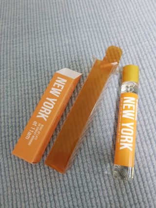 더블유드레스룸 롤 온 퍼퓸EDT 10ml — 4.83점을 준 리뷰어가 2018년 7월 올린 사용 사진