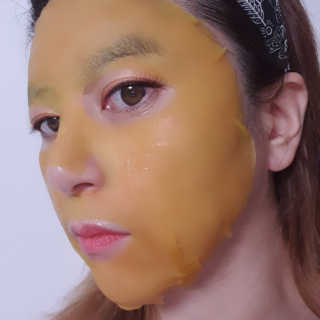 GoodDay Skincare GoodDay 강황 마스크 — 5점을 준 리뷰어가 2019년 12월 올린 사용 사진
