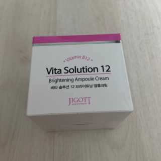 지고트 비타솔루션12 브라이트닝 앰플 크림 100ml — 3점을 준 리뷰어가 2019년 6월 올린 사용 사진