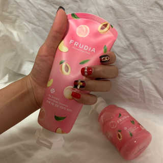 [후르디아] 복숭아 바디워시+바디에센스 세트 — 5점을 준 리뷰어가 2019년 8월 올린 사용 사진