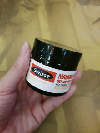 SWISSE 스위스 마누카 허니 디톡시파잉 페이셜 마스크 — 5점을 준 리뷰어가 2019년 11월 올린 사용 사진