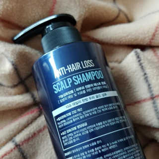 다슈코리아 다슈 데일리 단백질 한방 두피 골드 샴푸 500ml — 5점을 준 리뷰어가 2018년 11월 올린 사용 사진