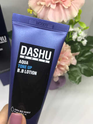 다슈코리아 다슈 맨즈 톤 업 비비로션 40ml — 4점을 준 리뷰어가 2018년 7월 올린 사용 사진