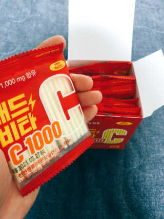 매드비타C 1000 — 5점을 준 리뷰어가 2019년 4월 올린 사용 사진