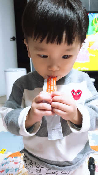 에이토솔루션 비타민D 젤리 스틱 — 5점을 준 리뷰어가 2019년 1월 올린 사용 사진