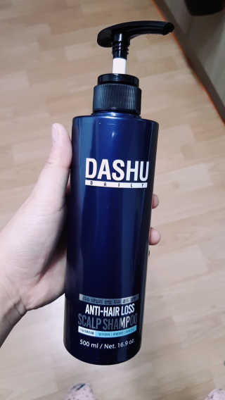 다슈코리아 다슈 데일리 단백질 한방 두피 골드 샴푸 500ml — 5점을 준 리뷰어가 2018년 11월 올린 사용 사진