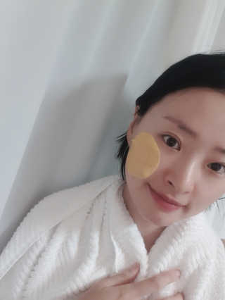 쏘내추럴 샤이닝 페이스 필링 패드 — 4점을 준 리뷰어가 2019년 8월 올린 사용 사진