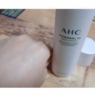AHC 에이 에이치 씨 미니멀 10 워터리 에센스 — 3점을 준 리뷰어가 2018년 11월 올린 사용 사진