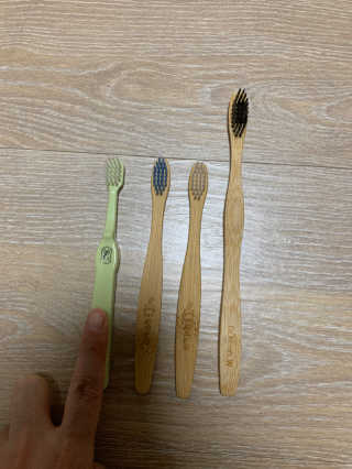 닥터노아 봉봉 유아 대나무 칫솔 4개 세트 — 5점을 준 리뷰어가 2020년 2월 올린 사용 사진