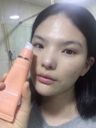 닥터헤디슨 헤디슨 퍼펙트 썬블럭 — 5점을 준 리뷰어가 2019년 9월 올린 사용 사진