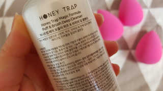 Honey Trap 매직 퍼프,브러쉬클렌저+똥퍼프 — 5점을 준 리뷰어가 2018년 5월 올린 사용 사진