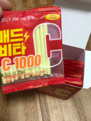 매드비타C 1000 — 5점을 준 리뷰어가 2019년 4월 올린 사용 사진