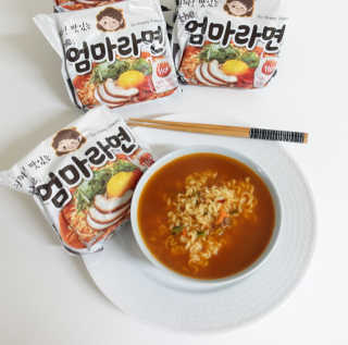 라면 그대로가 제일 맛있는 더엄마라면 — 4점을 준 리뷰어가 2019년 9월 올린 사용 사진