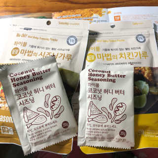 MCP 하이몰 마법의치킨가루2봉랜덤 + 코코넛허니버터2봉 — 2.5점을 준 리뷰어가 2020년 3월 올린 사용 사진