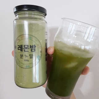 초능력 국내산 레몬밤 분말 — 4점을 준 리뷰어가 2019년 8월 올린 사용 사진