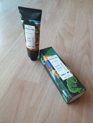 귀빈사 mayac 호시탐탐 시그니처 프리즈왁스 150ml — 5점을 준 리뷰어가 2020년 3월 올린 사용 사진