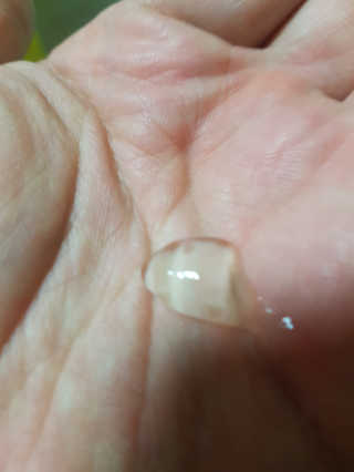 뷰티여우_아토클리닉 [아토클리닉] 아기들이 쓰는 보습, 진정 수딩젤 2개 — 5점을 준 리뷰어가 2019년 7월 올린 사용 사진