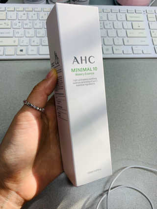 AHC 에이 에이치 씨 미니멀 10 워터리 에센스 — 4점을 준 리뷰어가 2018년 12월 올린 사용 사진