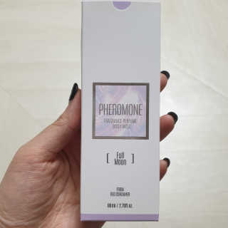 레드컨테이너 페로몬향 퍼퓸 바디미스트 80ml — 5점을 준 리뷰어가 2020년 2월 올린 사용 사진